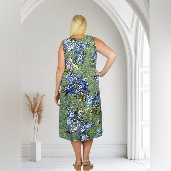 NEW La Cera Plus Size Sleeveless V-Neck Artistic Floral Dress Green Women’s 1X - Picture 3 of 13